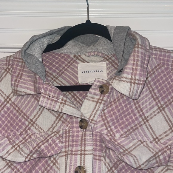 Aeropostale pink cream plaid cropped flannel jacket with hood, medium - Picture 2 of 12